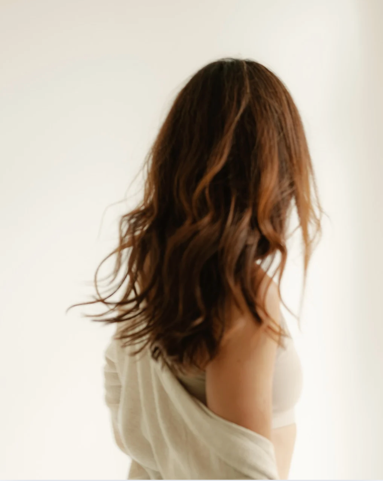 Cheveux secs : quelles sont les causes les plus fréquentes ?